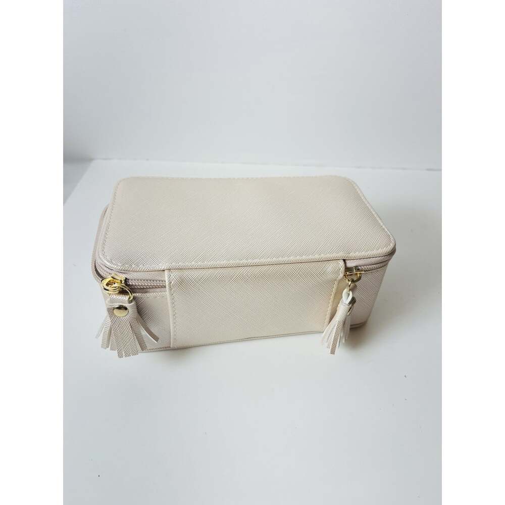 Travel Jewelry Organizer Case Beige Faux Leather Zippered Storage Box - Picture 4 of 11